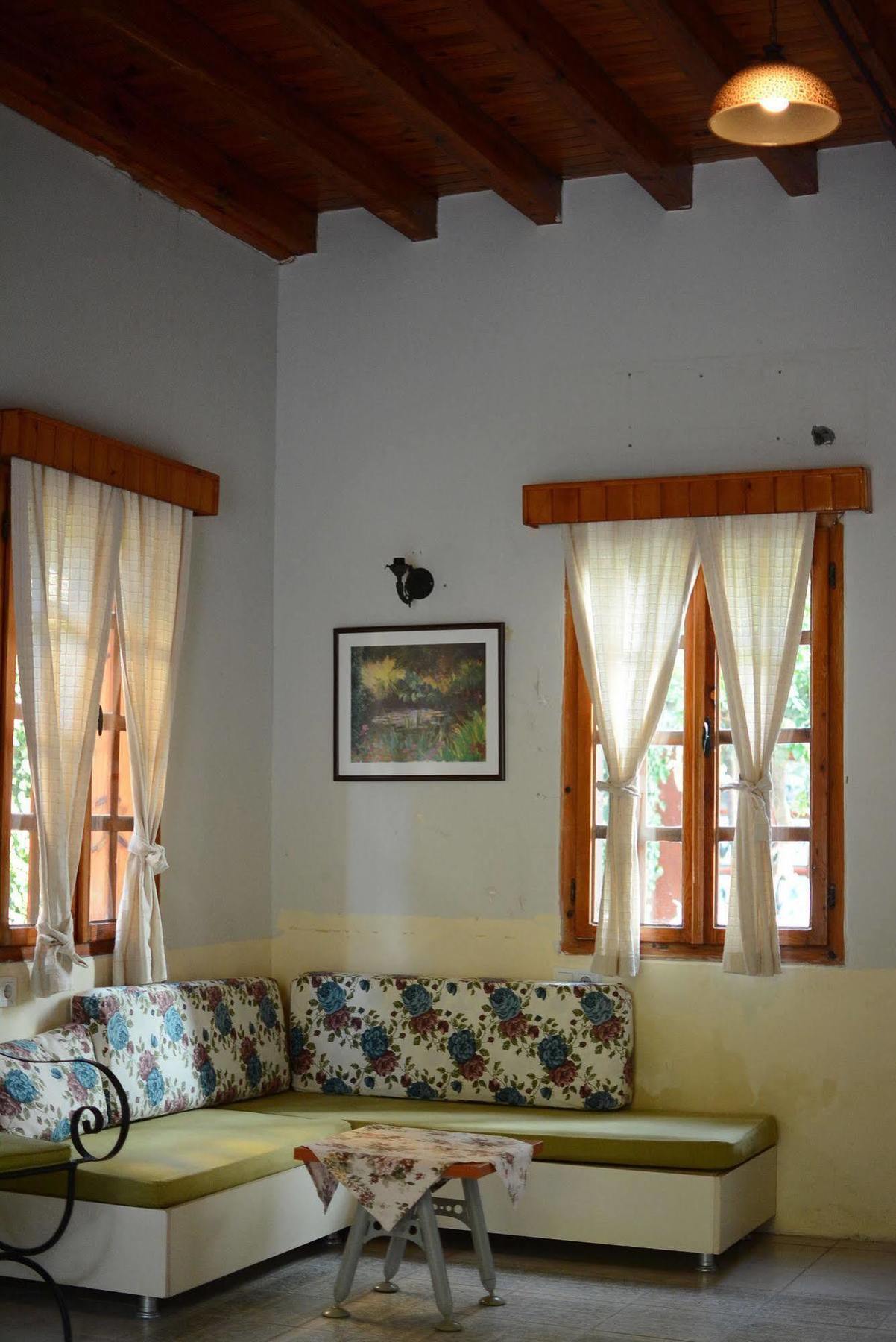 Otel Wood House Antalya Luaran gambar